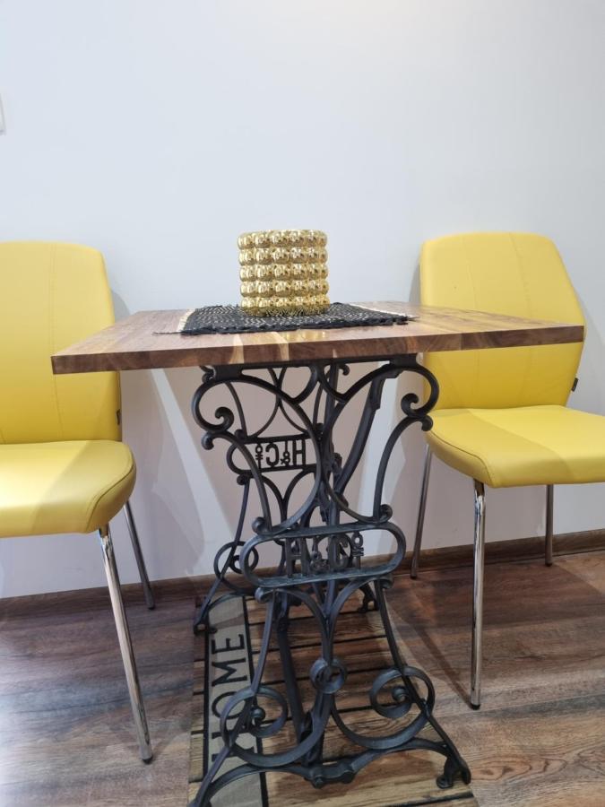 Retro Chic Studio Pula Ngoại thất bức ảnh
