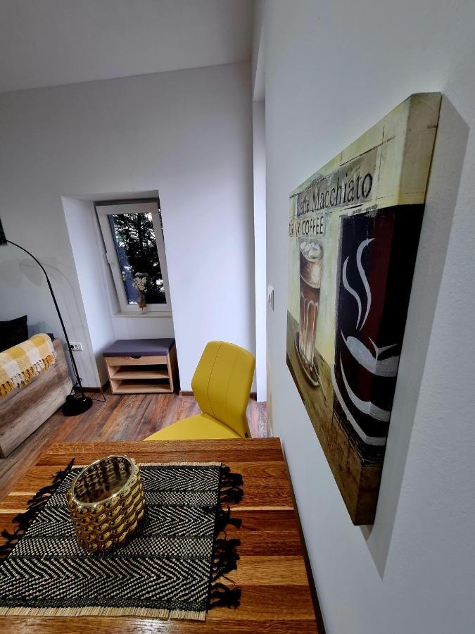 Retro Chic Studio Pula Ngoại thất bức ảnh