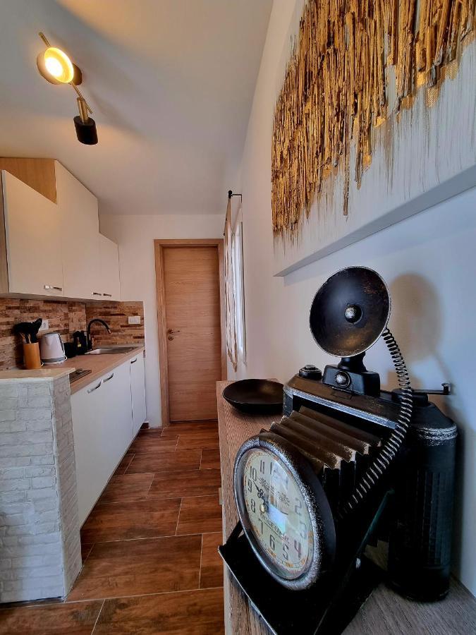 Retro Chic Studio Pula Ngoại thất bức ảnh