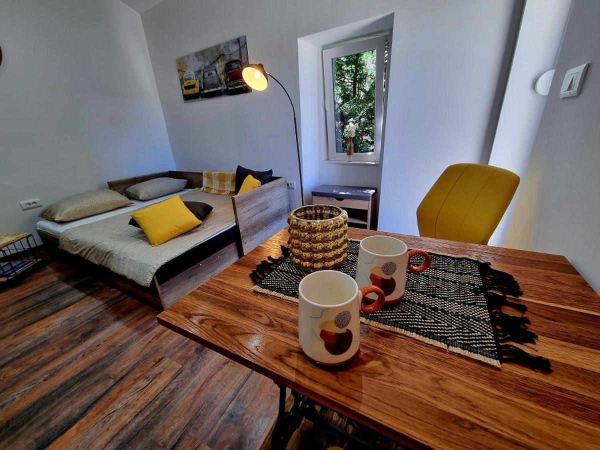 Retro Chic Studio Pula Ngoại thất bức ảnh